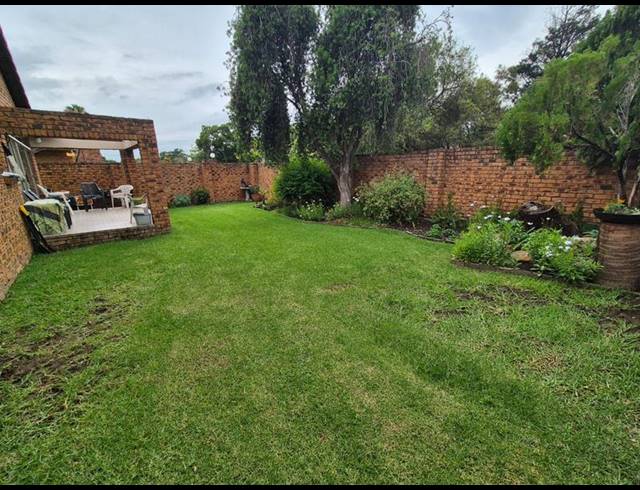 3 BEDROOM TOWNHOUSE FOR SALE IN RANDHART